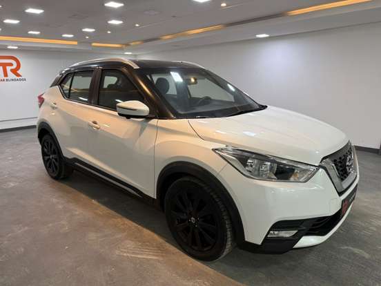 NISSAN-KICKS-2017