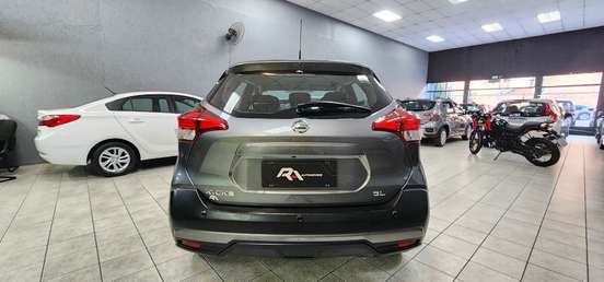 NISSAN-KICKS-2020