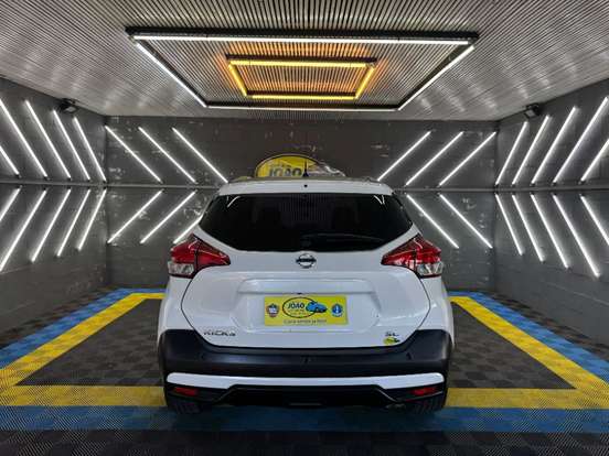 NISSAN-KICKS-2018