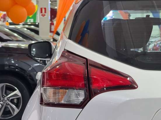 NISSAN-KICKS-2020
