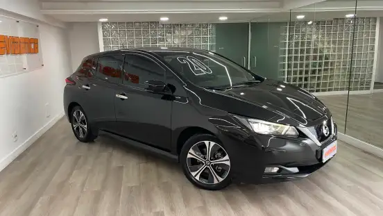 NISSAN-LEAF-2019