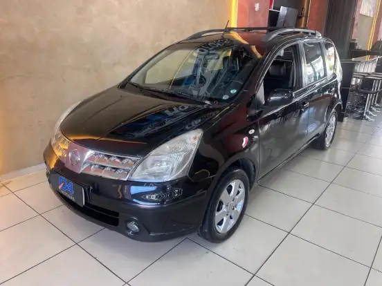 NISSAN-LIVINA-2011