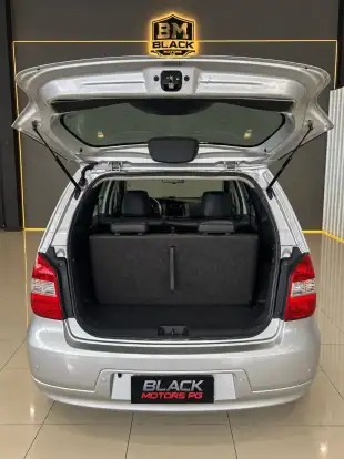 NISSAN-LIVINA-1.8 SL 16V FLEX 4P AUTOMÁTICO NISSAN-LIVINA-2012