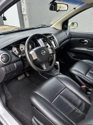 NISSAN-LIVINA-1.8 SL 16V FLEX 4P AUTOMÁTICO NISSAN-LIVINA-2012