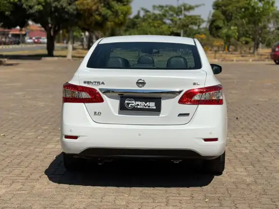 NISSAN-SENTRA-2015