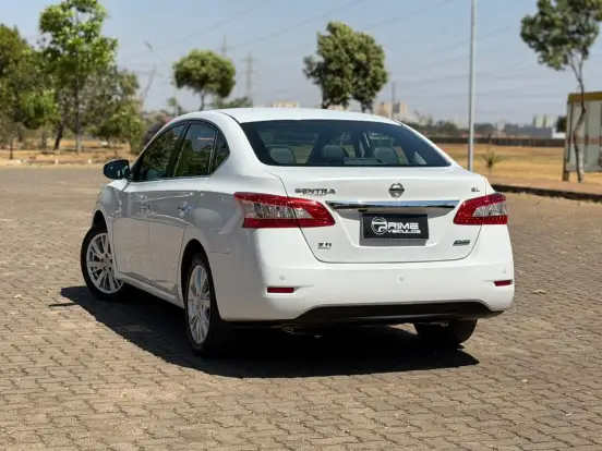 NISSAN-SENTRA-2015