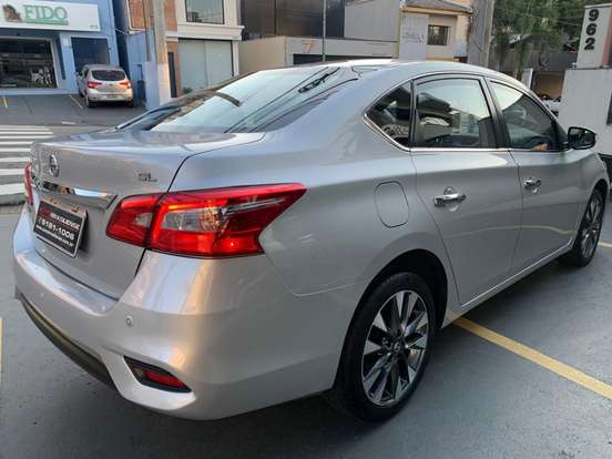NISSAN-SENTRA-2017