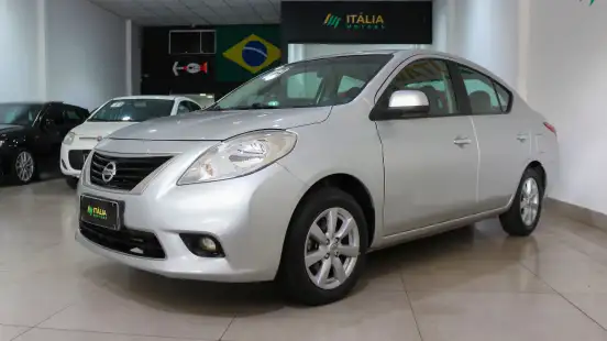 NISSAN-VERSA-2012