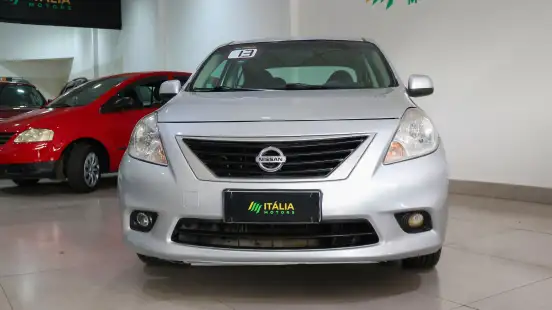 NISSAN-VERSA-2012