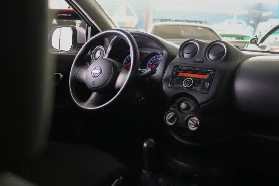 NISSAN-VERSA-1.6 16V FLEX SL 4P MANUAL NISSAN-VERSA-2012