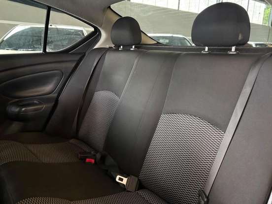 NISSAN-VERSA-2015