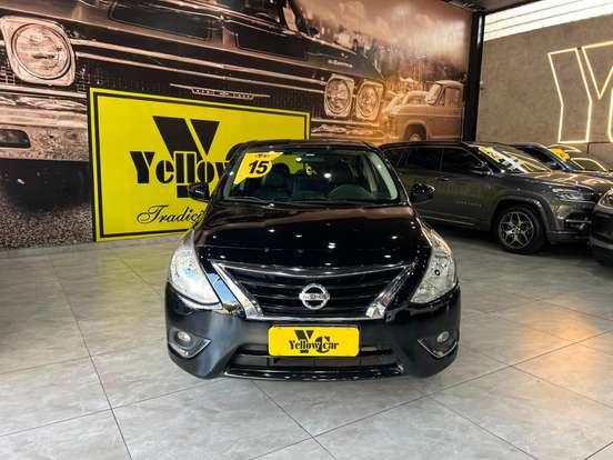 NISSAN-VERSA-2015