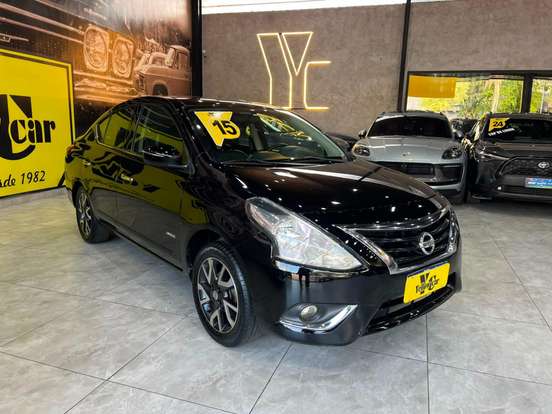 NISSAN-VERSA-2015