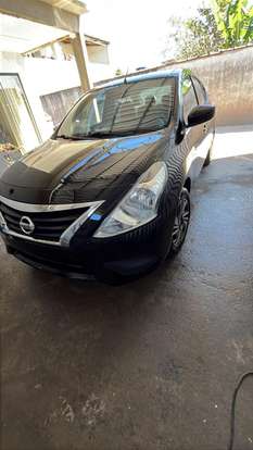 NISSAN-VERSA-2020
