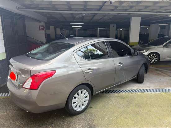 NISSAN-VERSA-1.6 16V FLEX SV 4P MANUAL NISSAN-VERSA-2013