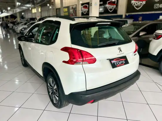 PEUGEOT-2008-2019