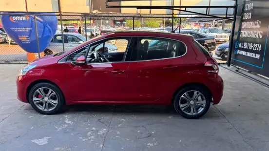 PEUGEOT-208-2013