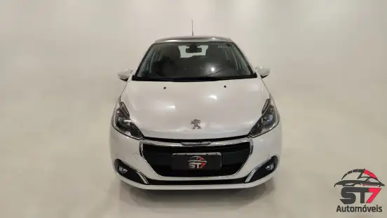 PEUGEOT-208-2018