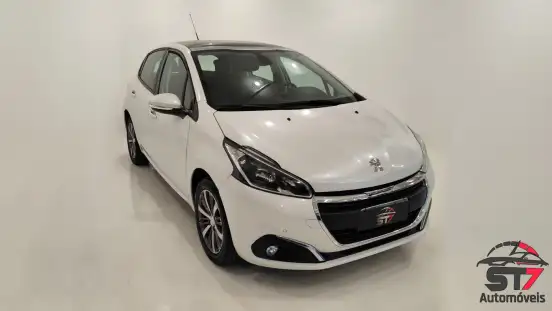 PEUGEOT-208-2018