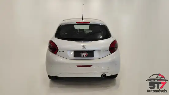 PEUGEOT-208-2018