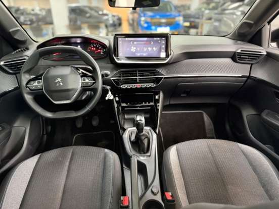 PEUGEOT-208-2023