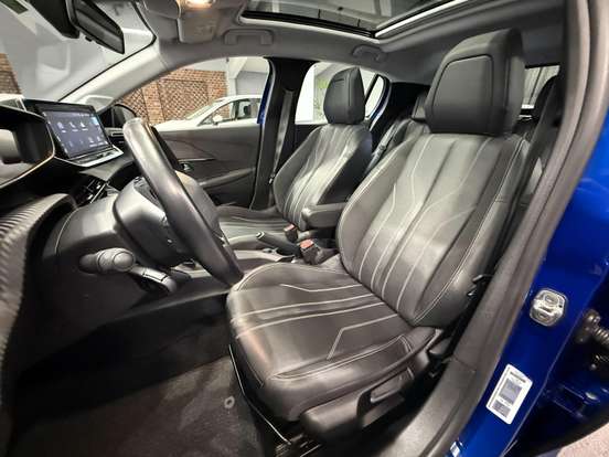 PEUGEOT-208-2023