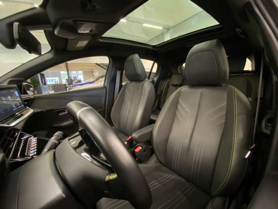 PEUGEOT-208-2024
