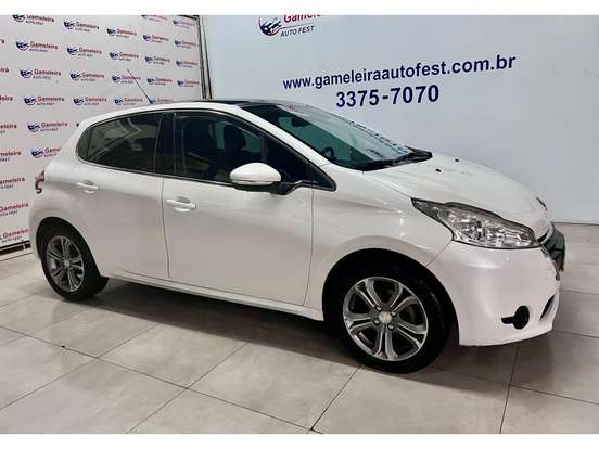 PEUGEOT-208-2014