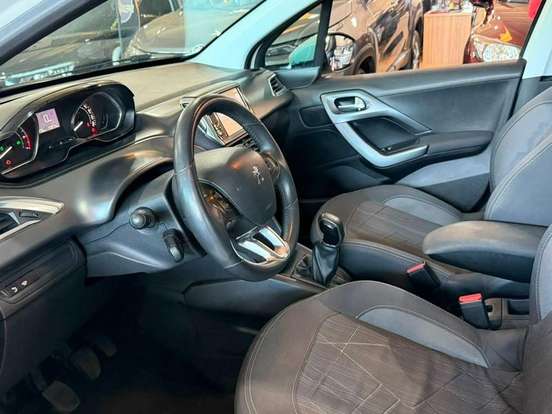 PEUGEOT-208-1.6 GRIFFE 16V FLEX 4P MANUAL PEUGEOT-208-2015
