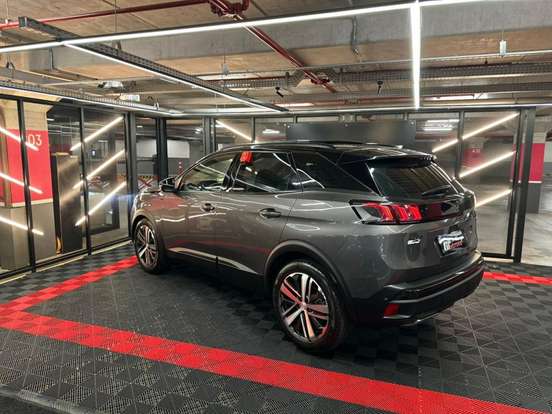 PEUGEOT-3008-2022