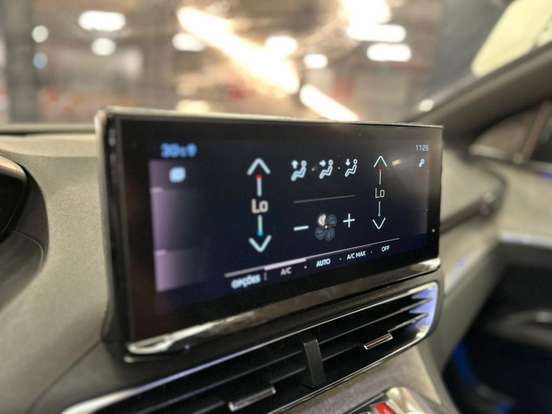 PEUGEOT-3008-2022