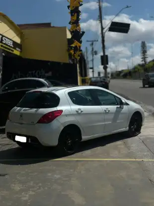 PEUGEOT-308-2015