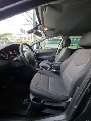 PEUGEOT-308-2012