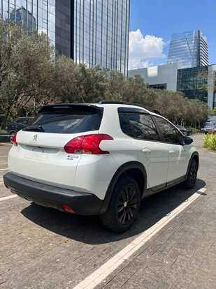 PEUGEOT-2008-2021