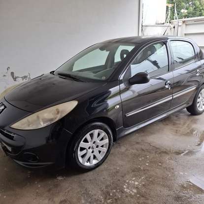 PEUGEOT-207-2012