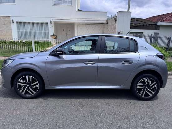 PEUGEOT-208-2023