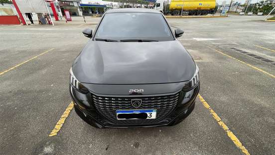 PEUGEOT-208-2021