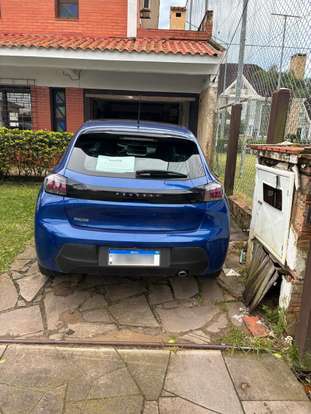 PEUGEOT-208-2023