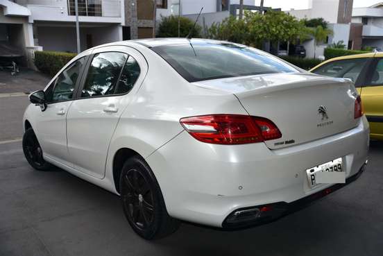PEUGEOT-408-2016