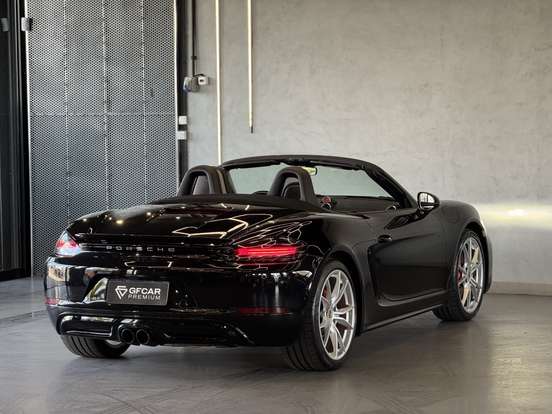 PORSCHE-718-2019