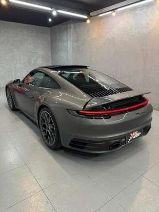 PORSCHE-911-2020