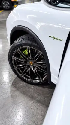 PORSCHE-CAYENNE-2017