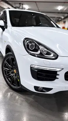 PORSCHE-CAYENNE-2017