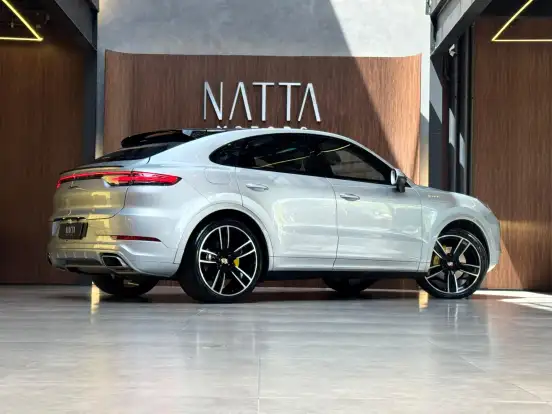PORSCHE-CAYENNE-2019