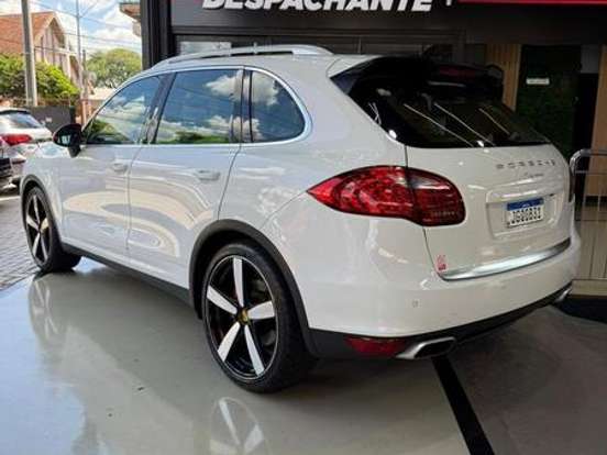 PORSCHE-CAYENNE-4.8 GTS 4X4 V8 32V GASOLINA 4P TIPTRONIC PORSCHE-CAYENNE-2013