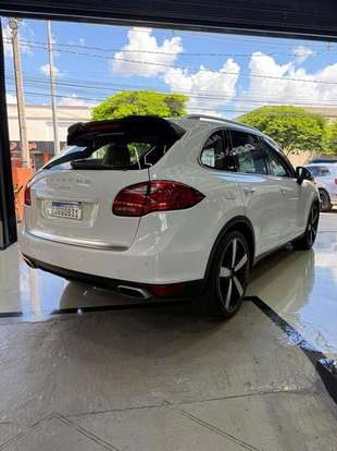 PORSCHE-CAYENNE-2013