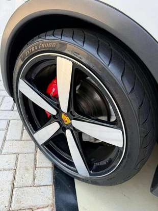 PORSCHE-CAYENNE-2013