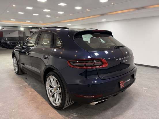PORSCHE-MACAN-2.0 16V GASOLINA 4P AUTOMÁTICO PORSCHE-MACAN-2017