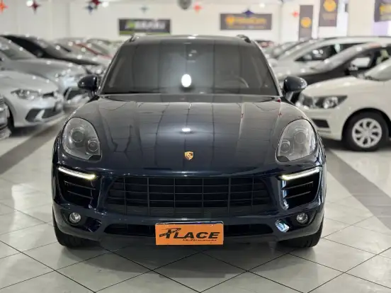 PORSCHE-MACAN-2016