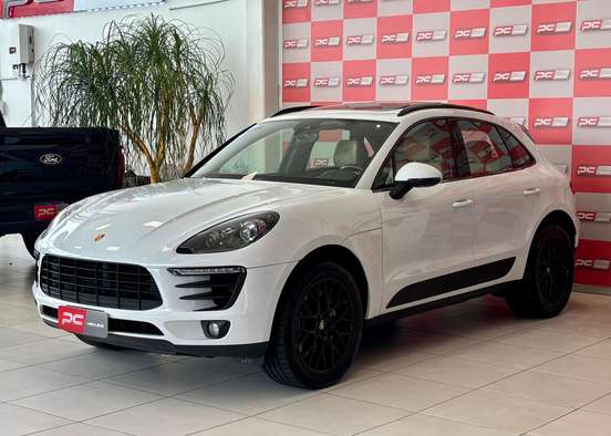 PORSCHE-MACAN-2017